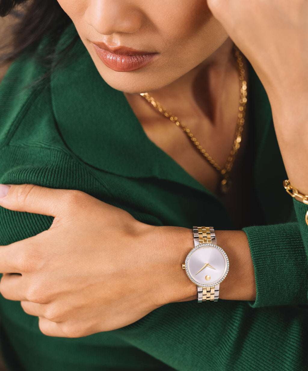 Museum Classic, Quartz, Silver Dial, Lab Diamond Bezel 29.5mm Gold PVD Case, Bracelet