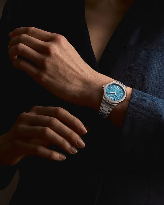Riviera 10811 33mm Steel Case, Dodecagonal Steel Bezel & Back, Quartz, Bright Blue Dial, Steel Bracelet (Copy)