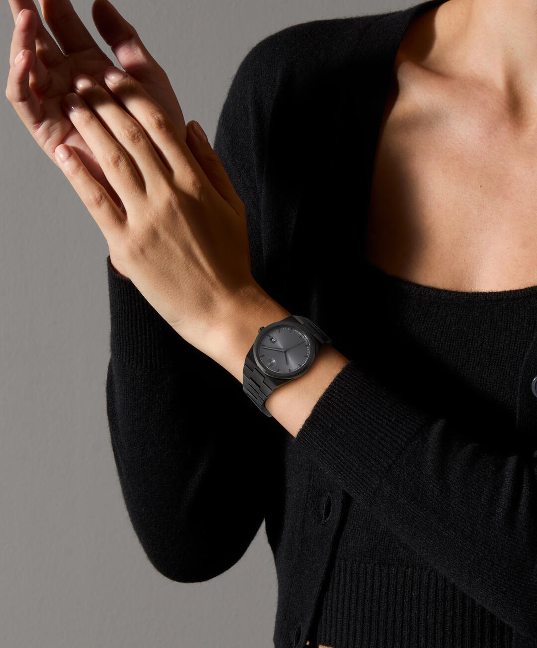 Movado Bold Quest, Quartz, , Gunmetal Dial, 40mm Black PVD Case, Bracelet