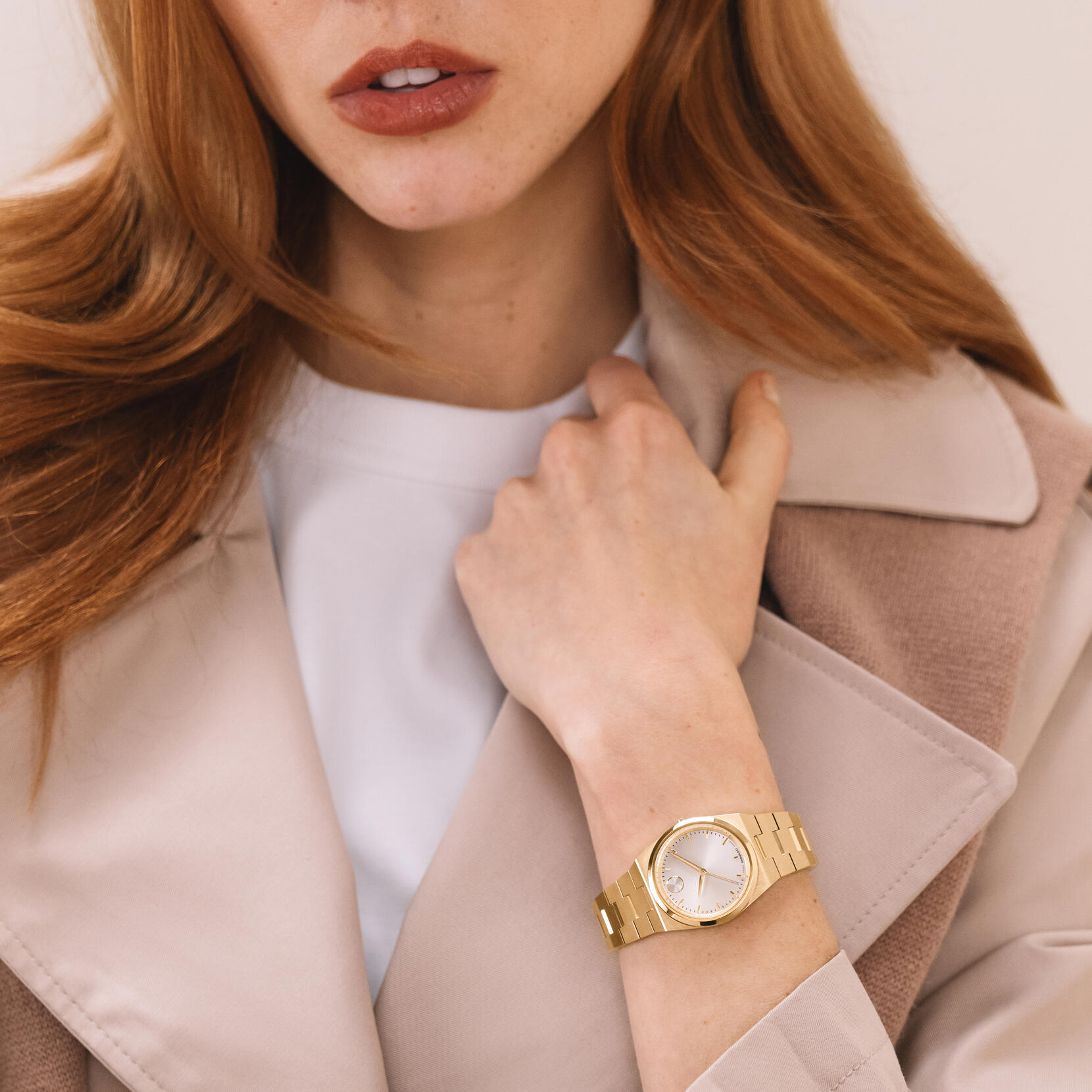 Bold Quest Mini, Quartz, Champagne Dial, 28mm Gold PVD Case, Bracelet