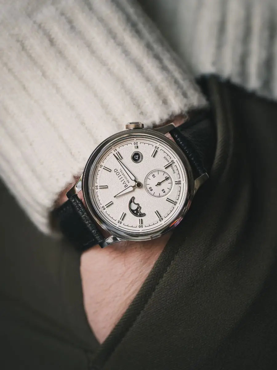 Chapter 8 Moonphase - Grey