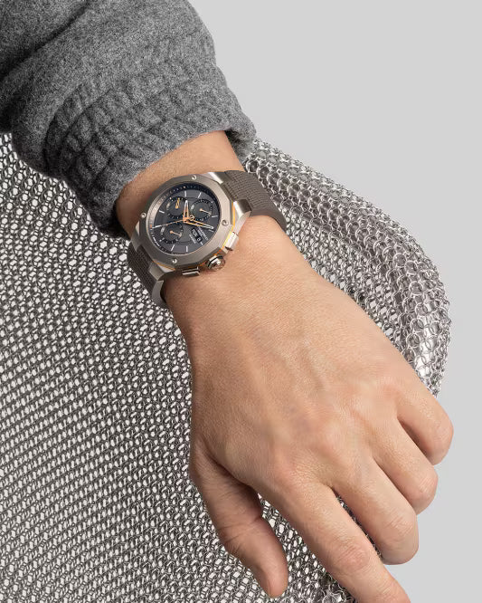 Riviera 10722 Automatic Chronograph, 43 mm Steel Case & Rubber Strap