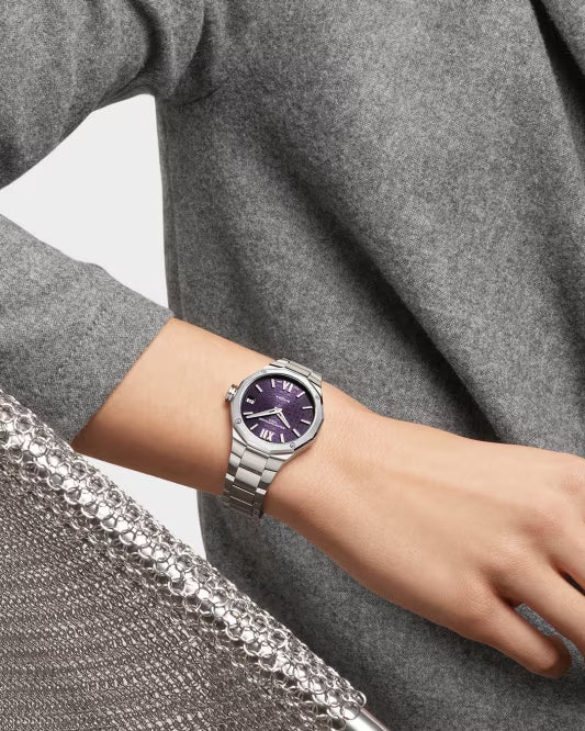 Riviera 10728 Quartz, Date Display, 33mm Steel Case & Bracelet