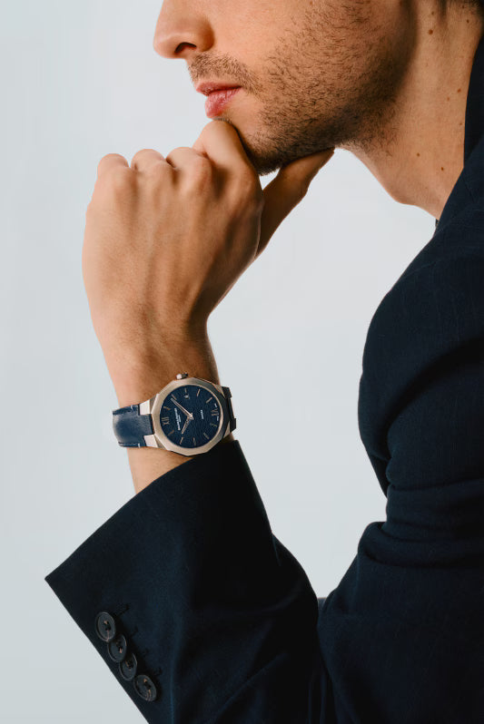 Riviera 10846 Quartz, Date Display, 39mm Steel Case, Leather
